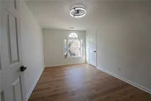 679 Springtor Dr, Lawrenceville, GA 30043 - Photo 24