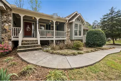 4721 Shadybrook Way SE, Conyers, GA 30094 - Photo 4