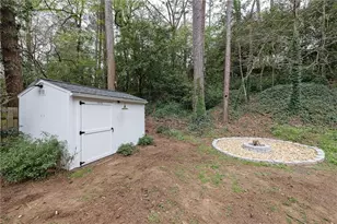 330 Brook Dr, Atlanta, GA 30328 - Photo 18