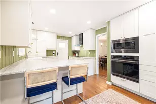 330 Brook Dr, Atlanta, GA 30328 - Photo 10