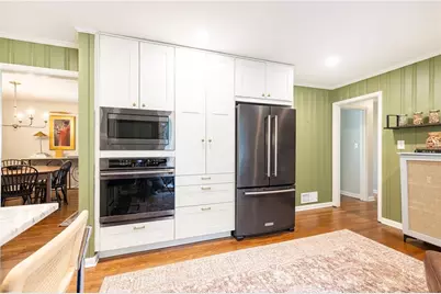 330 Brook Drive, Atlanta, GA 30328 - Photo 8