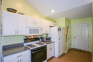 3060 Camelot Woods Dr, Lawrenceville, GA 30044 - Photo 20