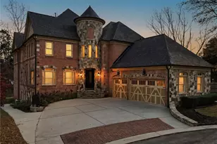 7611 Regency Cir, Atlanta, GA 30350 - Photo 8