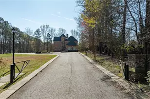 7611 Regency Cir, Atlanta, GA 30350 - Photo 76