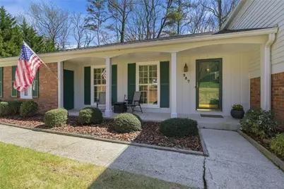 237 Lamplighter Lane SE, Marietta, GA 30067 - Photo 8