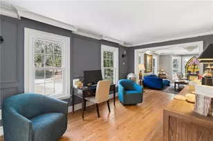 555 Valley Hall Dr, Sandy Springs, GA 30350 - Photo 6