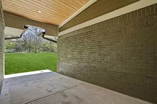 2940 Cloverhurst Dr, Atlanta, GA 30344 - Photo 32