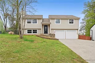 425 Worthington Hills Ct, Roswell, GA 30076 - Photo 1