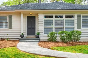 960 Lindridge Dr NE, Atlanta, GA 30324 - Photo 2