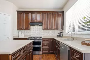 310 Hammersmith Dr, Suwanee, GA 30024 - Photo 12