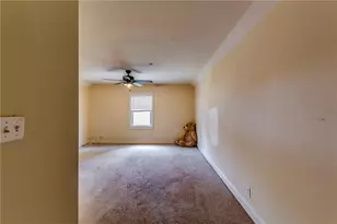 1340 Lyle Ave, East Point, GA 30344 - Photo 30