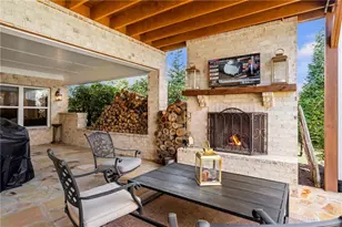 6020 Fairway Park Ln, Jefferson, GA 30549 - Photo 8