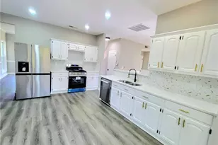 2081 Hunters Ridge Dr, Lawrenceville, GA 30044 - Photo 10