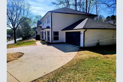 2081 Hunters Ridge Drive, Lawrenceville, GA 30044 - Photo 4