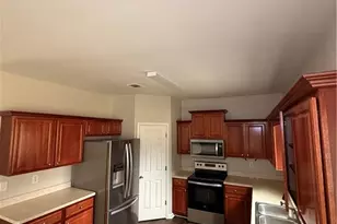 2383 Crimson Creek Ln, Snellville, GA 30078 - Photo 12