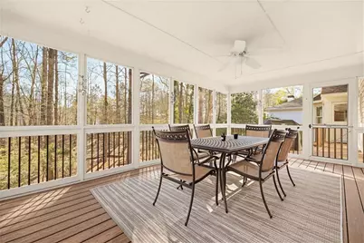 9495 River Lake Drive, Roswell, GA 30075 - Photo 14