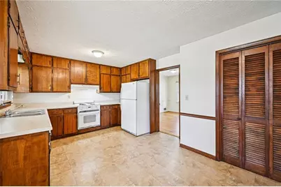 2191 Plantation Court, Lawrenceville, GA 30044 - Photo 10