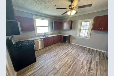 74 Martin Luther K Drive, Winder, GA 30680 - Photo 6