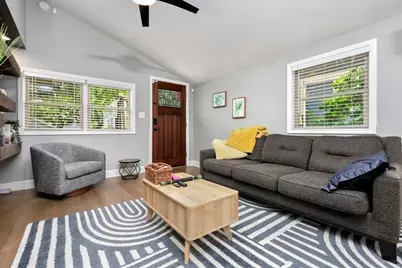 677 Holmes Street NW, Atlanta, GA 30318 - Photo 4