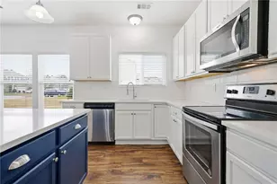 1560 Avalon Creek Rd, Sugar Hill, GA 30518 - Photo 6