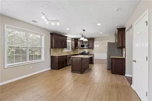 407 Cool Springs Pl NW, Kennesaw, GA 30144 - Photo 12