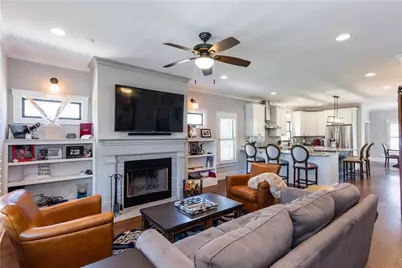 1599 Walker Avenue, College Park, GA 30337 - Photo 6