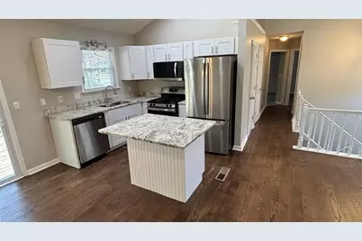 1015 Sly Fox Court, Stone Mountain, GA 30088 - Photo 4