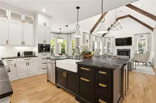 2085 Cambridge Ave, Atlanta, GA 30337 - Photo 14