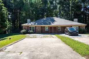 1106 Brookstone Rd, Atlanta, GA 30349 - Photo 2