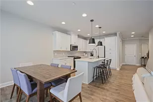 354 Hayden Cir, Woodstock, GA 30189 - Photo 8