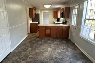 3238 Herrenhut Rd, Lithonia, GA 30038 - Photo 10