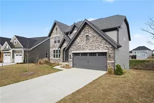 72 Clear Lk Pkwy, Hoschton, GA 30548 - Photo 2