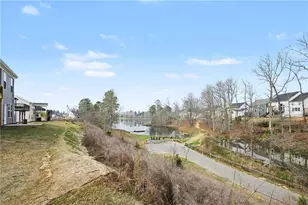 72 Clear Lk Pkwy, Hoschton, GA 30548 - Photo 8