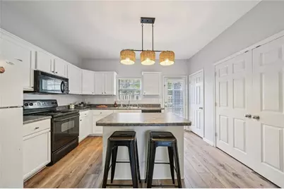 2147 Del Lago Circle #12, Kennesaw, GA 30152 - Photo 8