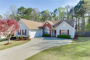 2340 Heatherton Cir, Dacula, GA 30019 - Photo 2