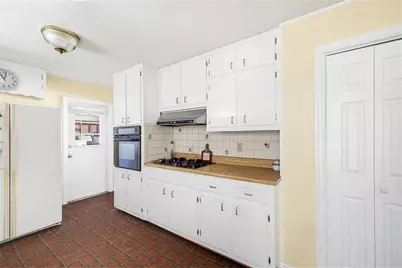 5735 Pine Brook Road, Atlanta, GA 30328 - Photo 8