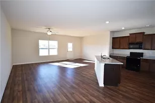 909 Independence Ave, Pendergrass, GA 30567 - Photo 4