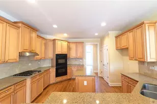 2640 Ivy Brook Ln, Buford, GA 30519 - Photo 22