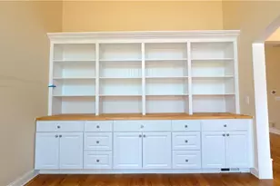 2640 Ivy Brook Ln, Buford, GA 30519 - Photo 8