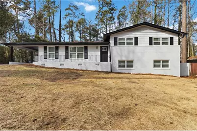 2275 Country Club Lane SW, Atlanta, GA 30311 - Photo 1