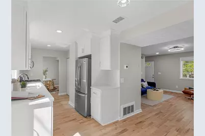 1163 Saint Augustine Place NE, Atlanta, GA 30306 - Photo 8