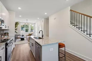 102 Mission Wy, Atlanta, GA 30315 - Photo 4