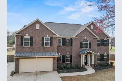 5727 Pleasant Woods Drive, Flowery Branch, GA 30542 - Photo 1