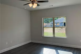 216 Magnolia Villas Dr, Cornelia, GA 30531 - Photo 12