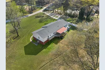 221 Griffin Mountain Trl, Conyers, GA 30013 - Photo 4