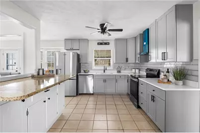 221 Griffin Mountain Trl, Conyers, GA 30013 - Photo 6