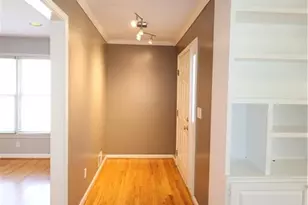 1248 Defoors Ct NW, Atlanta, GA 30318 - Photo 2