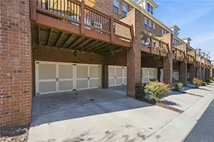 447 Alderwood St, Atlanta, GA 30328 - Photo 40
