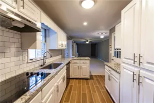 2418 Sagamore Hills Dr, Decatur, GA 30033 - Photo 4