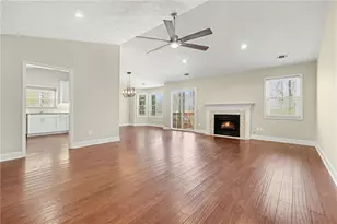 4207 Harris Ridge Ct, Roswell, GA 30076 - Photo 4